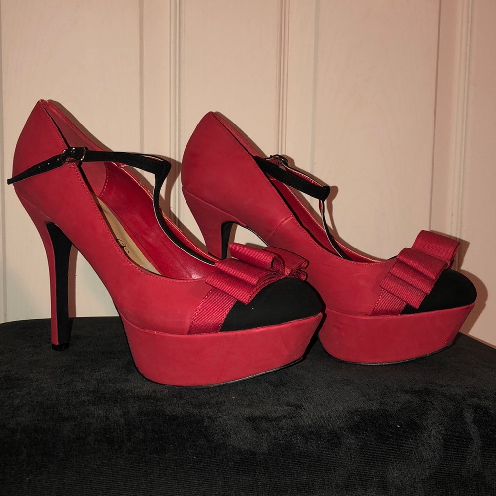 Red and Black heels with ankle strap & bow detail